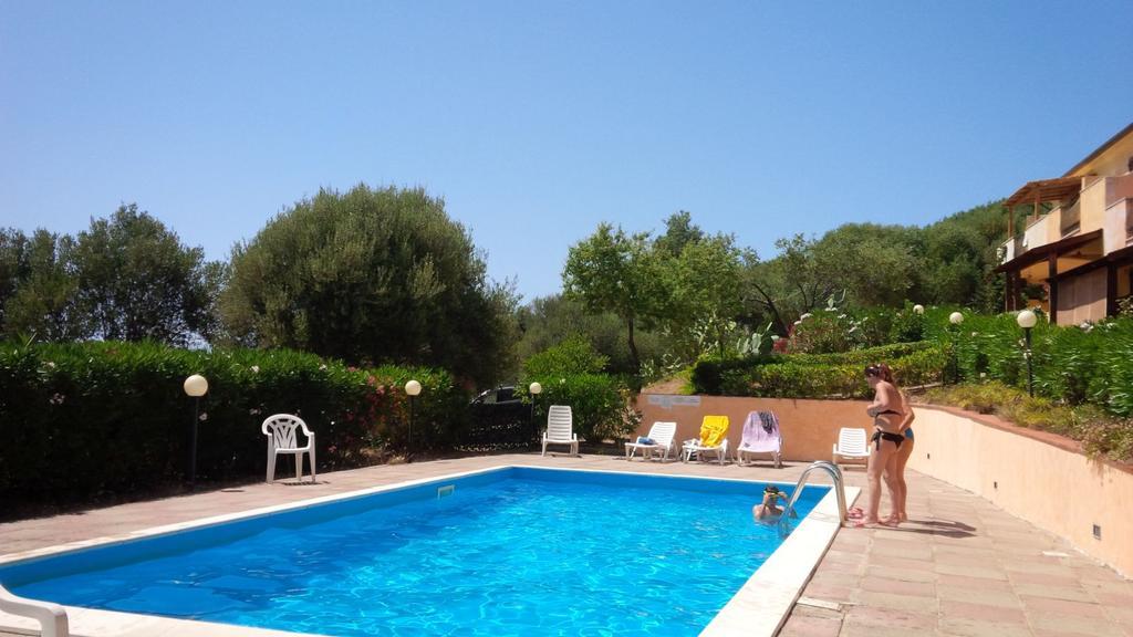 A.I.R. Badesi Borgo Di Mare Διαμέρισμα Εξωτερικό φωτογραφία